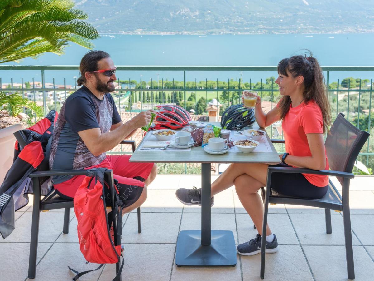 Hotel San Pietro Limone sul Garda Exterior photo