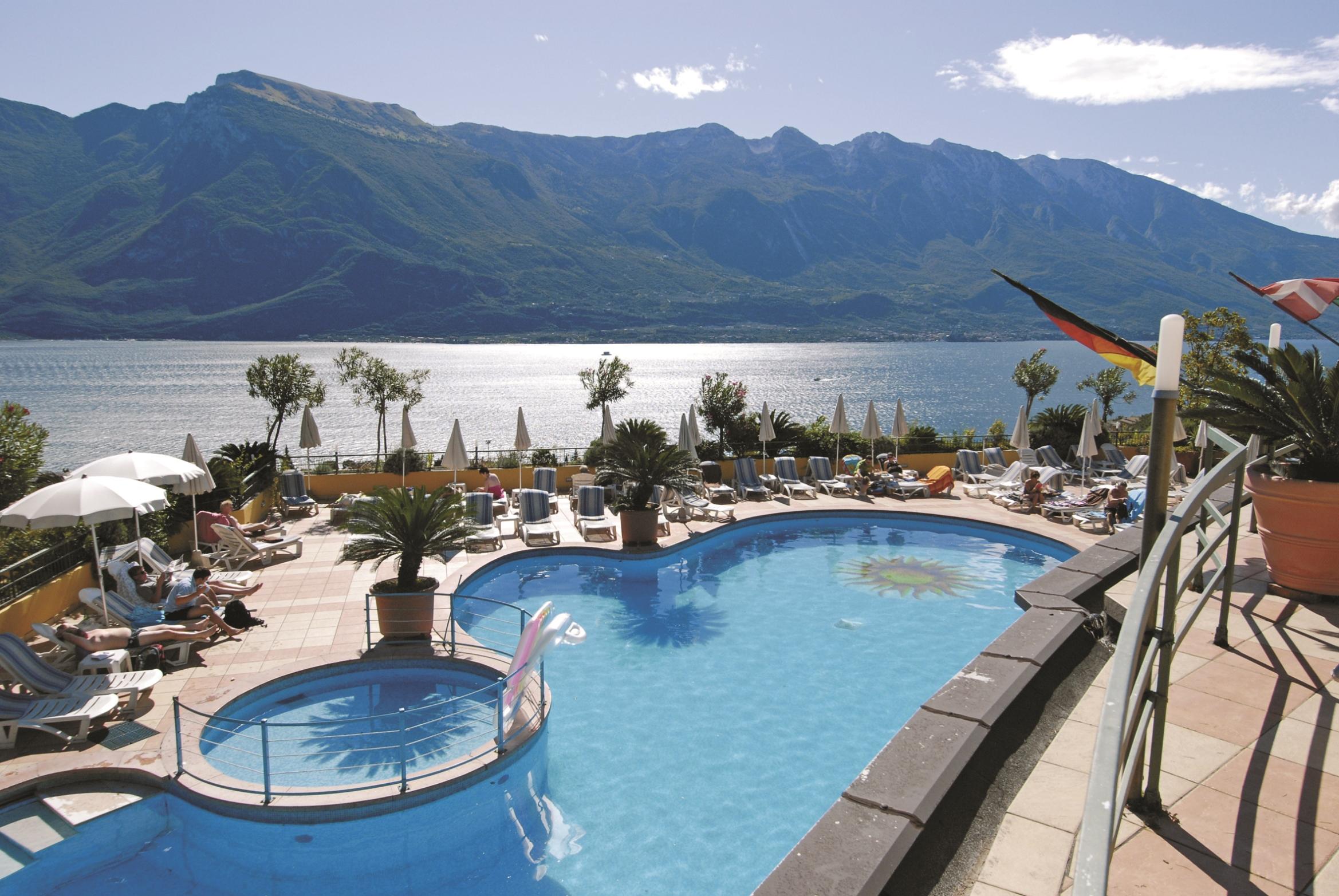 Hotel San Pietro Limone sul Garda Exterior photo