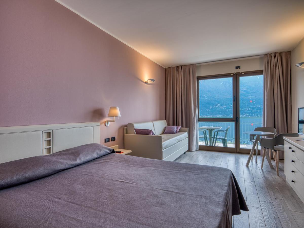 Hotel San Pietro Limone sul Garda Exterior photo
