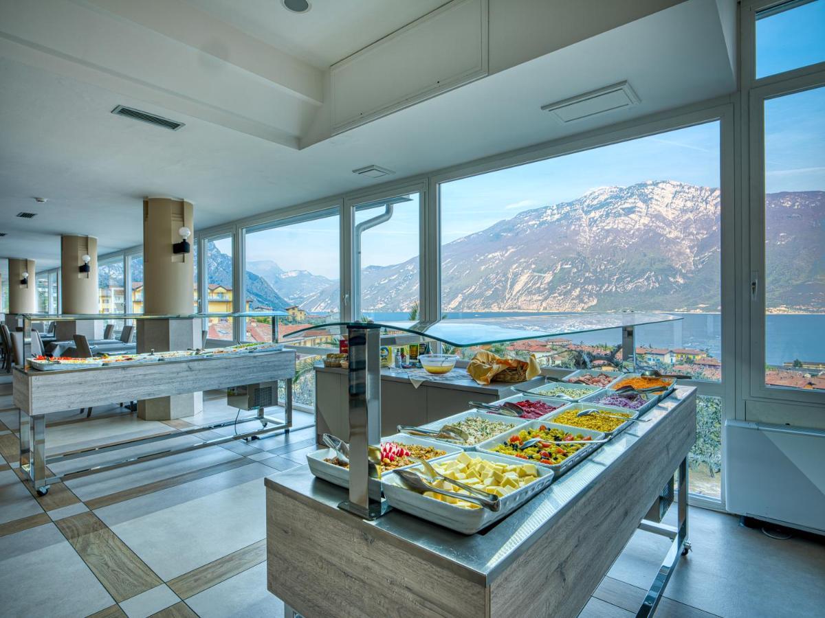Hotel San Pietro Limone sul Garda Exterior photo